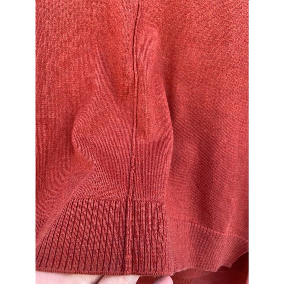 Leith Oversized V-neck Rust Sweater - Picture 9 of 10